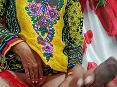 Sucer une bite, Brunette brune, Couple, Fait maison, Indienne