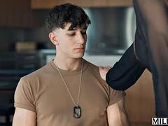 Monumentális dákó, Tekintélyes didik, Szőke, Gesztenyebarna, Fehérnemű, Érett feleség, Tetkó, Begyek