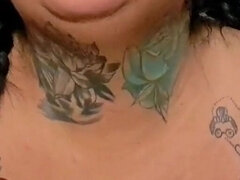 Amateur, Belle grosse femme bgf, Gros seins, Fille latino, Seins naturels, Seins flasques, Solo, Tatouage