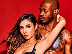 Stor røv, Stor pik, Pik sutte, Brunette, Hundestilling, Naturlige bryster, Teenager, Bryster