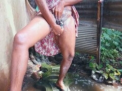 Beso negro, Cuarto de baño, Playa, Culo grande, Penetracion con dedos, Masturbación, Coño, Madrastra