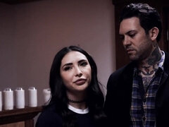 Anális szex, Tekintélyes didik, Éjszakai bár, Szájba élvezés, Arcra élvezés, Kőkemény, Buli, Egyedül