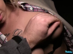 Amateur, Mamada, Estilo perrito, Pajear, Al aire libre, Pov, Público, Tetas