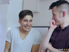 Analno, Blondinka, Par, Dvojna penetracija, Stopala, Naravne joške, Trojček, Žena