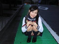Slutty schoolgirl Shizuku Hatano prepping to tease