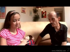 18 éves, Amatőr, Popó, Cumizás, Természetes mellek, Filigrán alkatú, Nuni, Tini