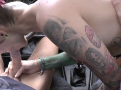 Kuřba, Auto, Spermie v puse, Vonku, Na verejnosti