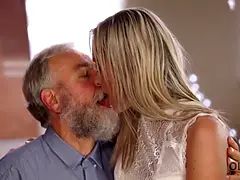 Ερασιτέχνης, Τσέχα, Ο μπαμπάς, Ηδ, Ώριμη, Μικρούλης, Έφηβος
