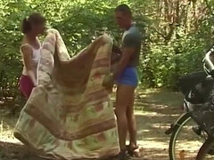 18 éves, Amatőr, Cumizás, Nagyi, Nyilvános, Valóság, Vöröshajú, Csúnya