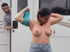 Velké kozy, Brunetka, Dávení penisem, Péro, Dávení, Hd, Realita, Teenka