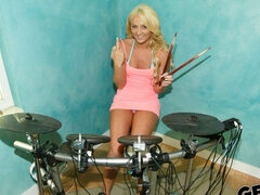 Arsch, Blondine, Blasen, Hundestellung, Handjob, Pov, Rasiert, Jungendliche (18+)