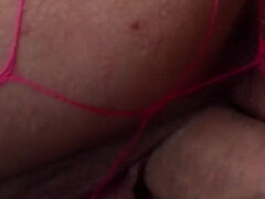 18 ans, Sucer une bite, Brunette brune, Éjaculation interne, Petite femme, Adolescente, Nénés