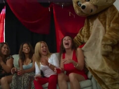 Velike joške, Blondinka, Rjavolaska, Grupni, Dekle drka tiča, Hardcore, Hd, Milf