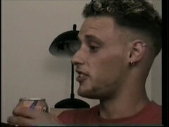 Amatør, Slikke rumpe