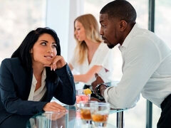 Grote lul, Pijpbeurt, Bruinharig, Hondjeshouding, Interraciaal, Natuurlijke tieten, Tiener, Tieten likken