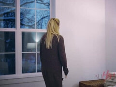 Snowballs With Silver Linings II - India Summer, Scarlett Sage - Big breast