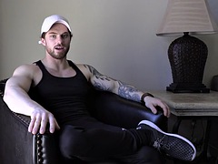 Velké péro, Stříkání spermatu, Gay, Masturbace, Svaly, Sólo