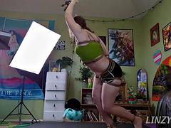 Linzy19 Self-Suspension Camroom Fuckaround