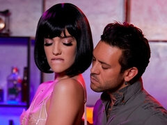 Rumpa, Avsugning, Brunett, Doggystyle, Handjobb, Kysser, Slick, Tonåring