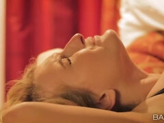 美女, デカチン, ブロンド, チン, ヨーロピアン, ショートヘア, タトゥー