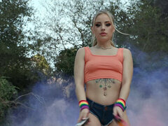 Blonde Big Booty Babe Twerks in Booty Shorts Natural Tits Anna Claire Clouds