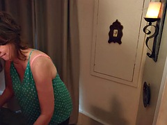 A Mature MILF Masseuse Sucks And Fucks Her Blind Psychiatrist While Giving Him A Massage While His Wife Is Away -  The Masseuse