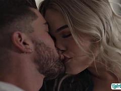 Sex in car: Spooning, Babe  Anal Porn