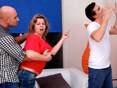 아마추어, 큰 엉덩이, 큰 음경, 큰 가슴, 오랄섹스, 도기스타일, 힐, 랑제리