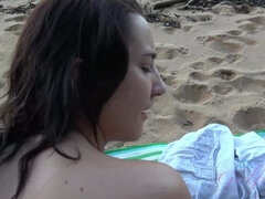 Praia, Boquete, Morena, Punheta, Nu pelado, Pontos de vista, Público, Raspar depilar