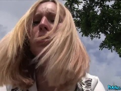 Leie, Arsch, Blasen, Hundestellung, Im freien, Pov, Öffentlich, Titten