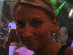 Blondýna, Kuřba, Na pejska, Šaty, Homemade, Milf žcbp, Vyholené, Záchod