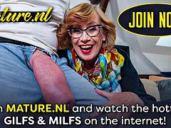 Gesztenyebarna, Fétis, Nagyi, Szőrös, Leszbikus, Nyalás, Érett koros, Érett feleség