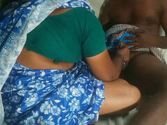 Hot Desi Big Ass Aunty Sex with Desi Saree Removing