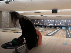 Amatööri, Blondi, Ulkona, Pienikokoinen, Näkökulma pov, Julkinen, Pillu, Laiha