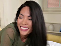 Ruskeahiuksinen, Pehmo, Teini