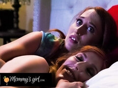 18 ans, Gros cul, Gros seins, Lesbienne, Léchez, Mère que j'aimerais baiser, Réalité, Rousse roux