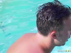 Anal, Store pupper, Brunette, Sperm skott, Ansiktssperm, Hd, Milf, Utendørs