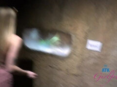 Amatör, Anal, Blondin, Creampie, Fotjobb, Handjobb, Rakad, Tuttar