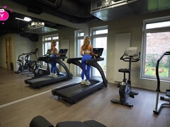 Grosser arsch, Grosse titten, Blondine, Spermaladung, Kehlenfick, Hundestellung, Selbstgemacht, Pov