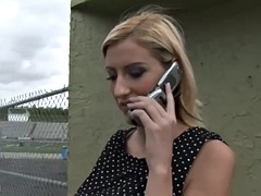 Anaal, Lieveling, Grote mammen, Bruinharig, Handbeurt, Hardcore, Rijpe lesbienne, Tiener