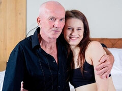 Casting in the doggy style pose with a hot lady Rosa Sweetheart