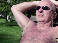 Røv, Komme i munden, Sædskud, Første gang, Kæreste, Sutte, Stramt, Jomfru