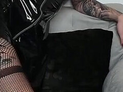 Amatör, Stor stjärt, Europeisk, Klackar, Latex, Tatuering, Tuttar