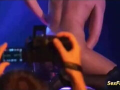 Rubia, Flexible, Masturbación, Público, Medias largas, Estriptis, Tetas, Juguetes