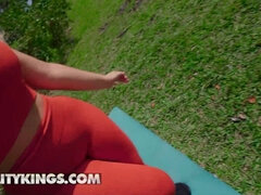 Stor kuk, Stora tuttar, Blondin, Bystig, Långt ner i halsen, Flexibel, Hardcore, Hd