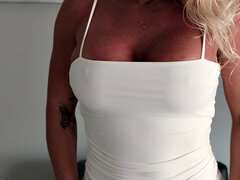 Stora tuttar, Blondin, Hd, Onani, Mogen, Milf, Trosor, Solo