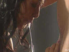 Brunetka, Striekanie semena, Na tvár, Spodná bielizeň