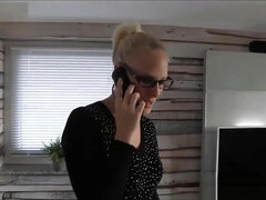 Vacker, Avsugning, Bystig, Långt ner i halsen, Snopp, Tysk, Hd, Orgasm