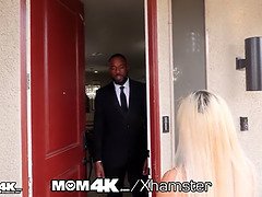 Stor pik, Blondine, Pik sutte, Creme tærte, Mor jeg gerne vil kneppe, Mor, Skrige, Bryster