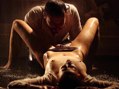 Sex in the rain with hot Ria Sunn